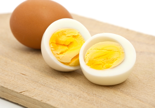 không nên ăn trứng khi bị sốt