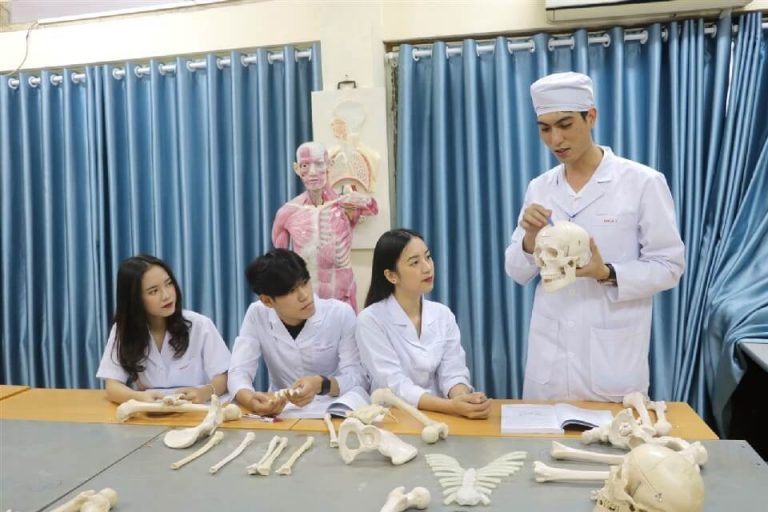 Top 5 trường Cao đẳng đào tạo Y dược uy tín tại Hà Nội hiện nay
