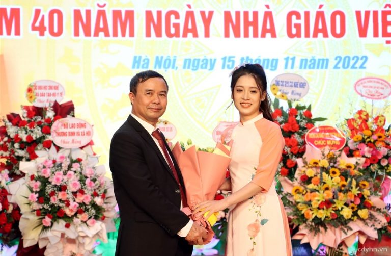 Lễ Khai giảng Trường Cao đẳng Y Hà Nội năm học 2022–2023 và Kỷ niệm 40 năm ngày Nhà giáo Việt Nam